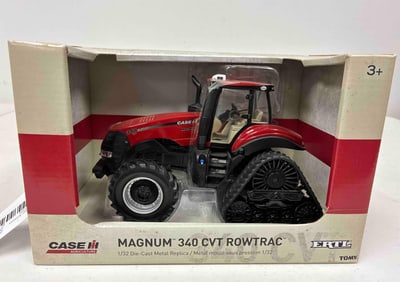 Ertl Case IH Magnum 340 CVT Rowtrac WF Tractor