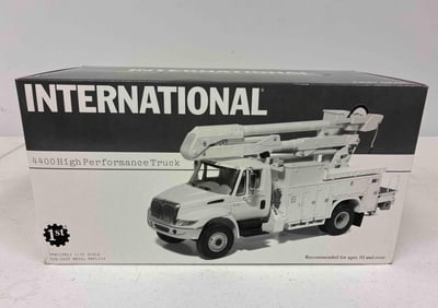 First Gear Hancock Wood International 4400 High Performance Highly Detailed Electric Truck