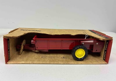 Ertl Farm Implement Scale Model Spreader