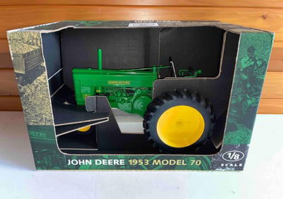 John Deere 1953 Model 70 NF 1/8 Signature Series Tractor