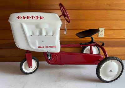 Vintage Garton Narrow Front Chain driven Ball bearing Pedal Tractor