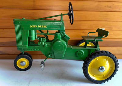 John Deere 1952 Replica Model 60 NF Pedal Tractor