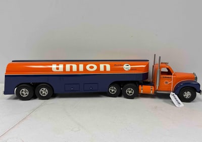 Smith Miller 76 Tanker Truck