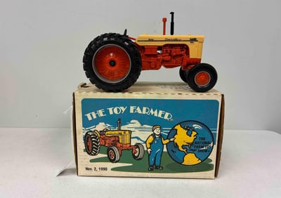 Toy Farmer1990 National Farm Toy Show Case 800