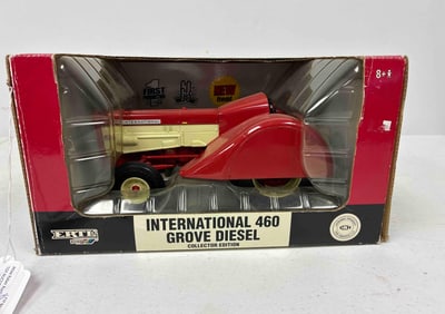 Ertl Case IH International 460 Grove Diesel WF Collector Edition Tractor