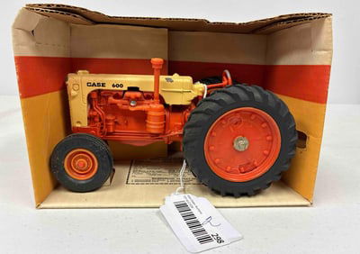 Ertl Case 600 WF Tractor