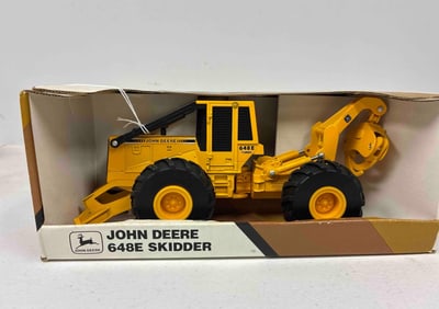 Ertl John Deere 648E Turbo Skid Loader