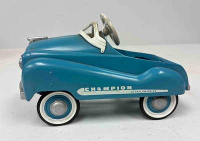 Kiddie Car Classics Steel Craft Champion Jet Flow Drive Coupe Miniature pedal Car
