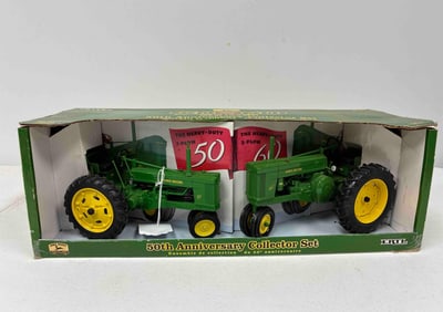 Ertl John Deere 50 & 60 Series 50th Ann. Collector Tractor Set
