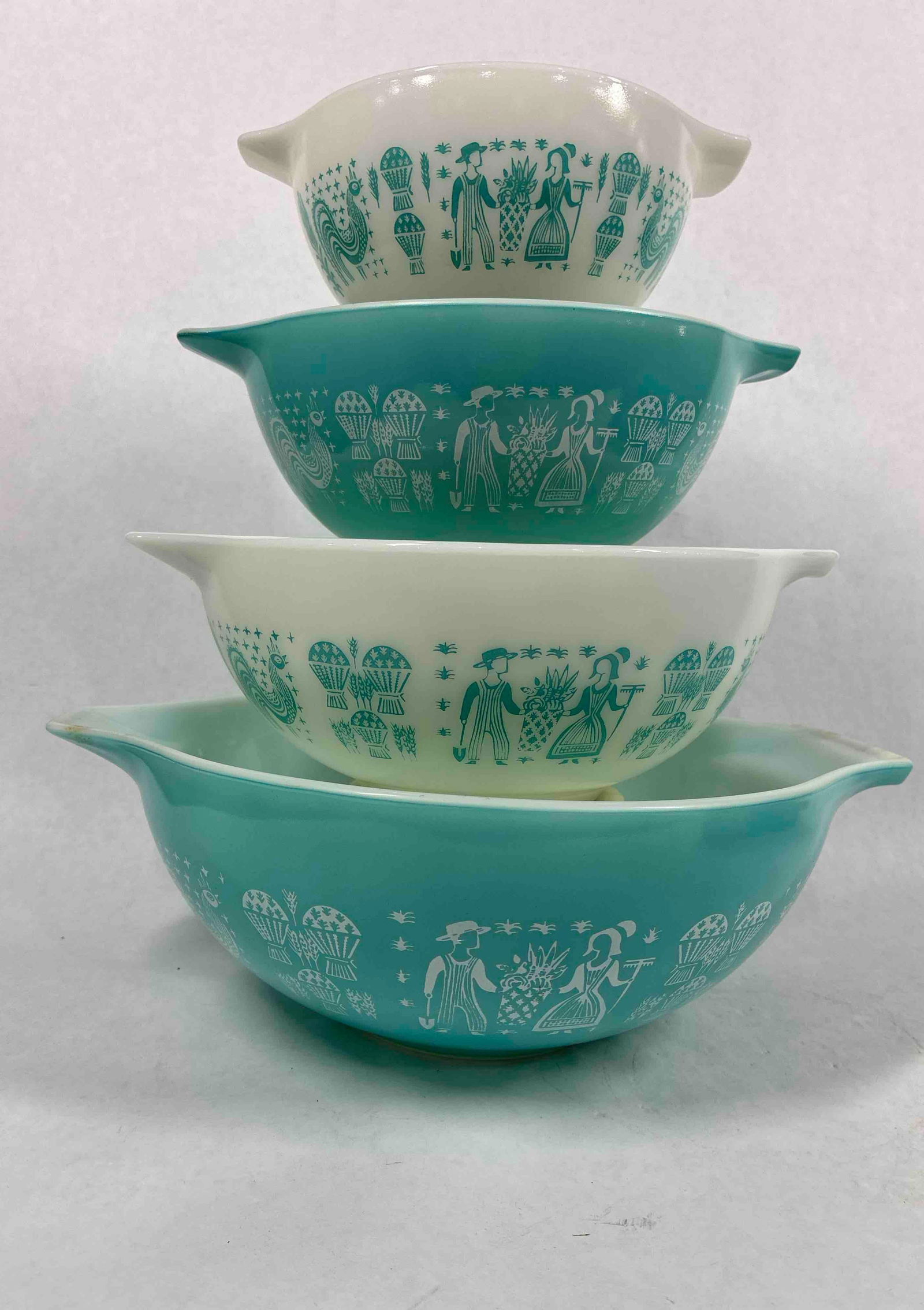 Amish Butter Print Pyrex Cinderella Mixing Bowls (1 of 6)