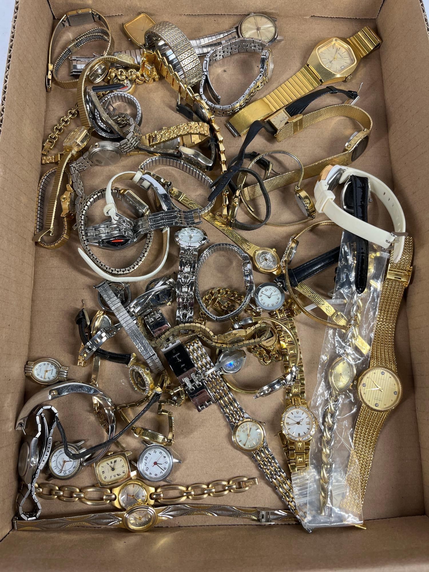 Very Nice Lot of Silver and Gold Toned Wrist Watches (1 of 7)