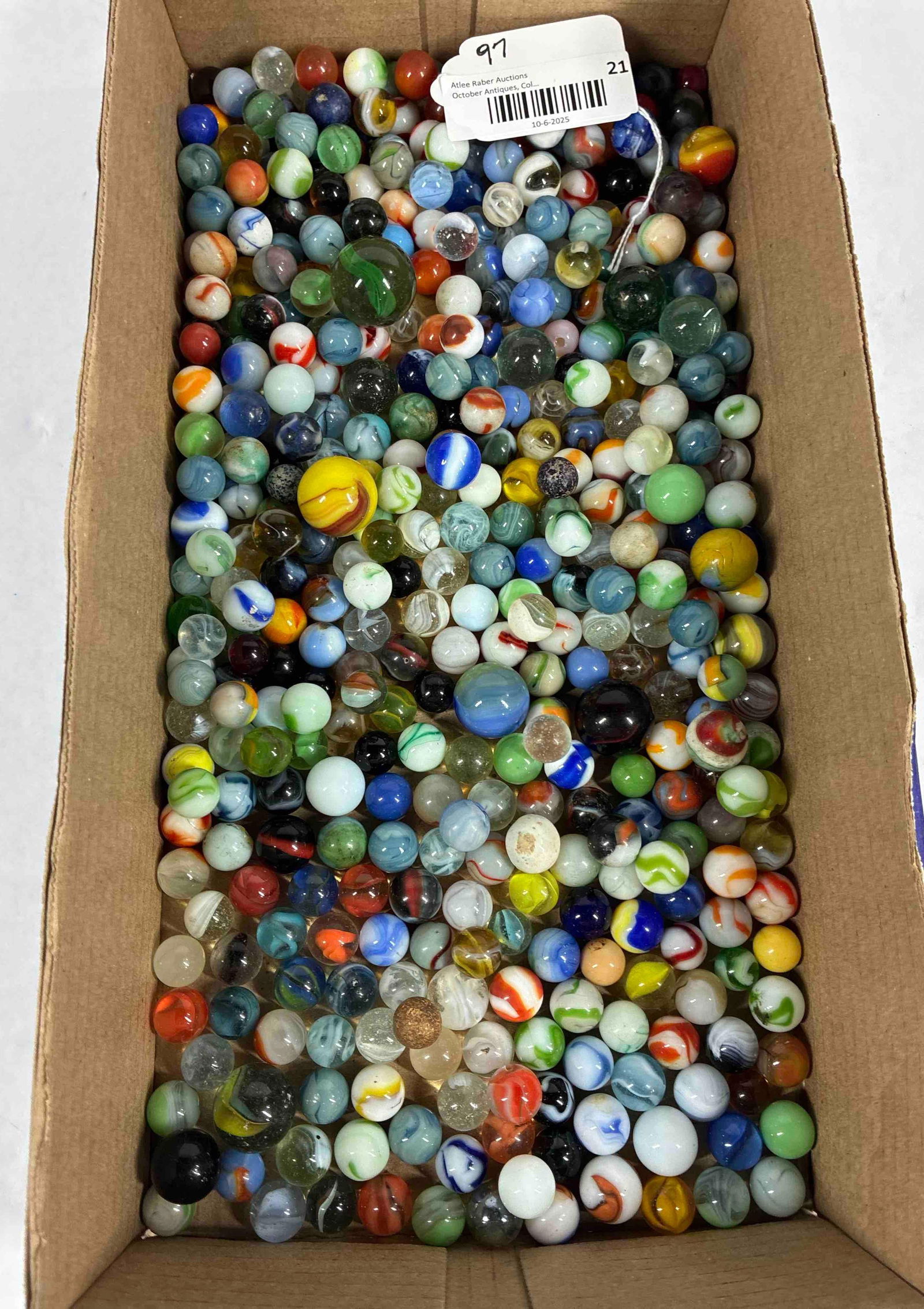 Large Lot of Glass Marbles (1 of 6)