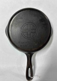 Griswold #4 Cast Iron Skillet