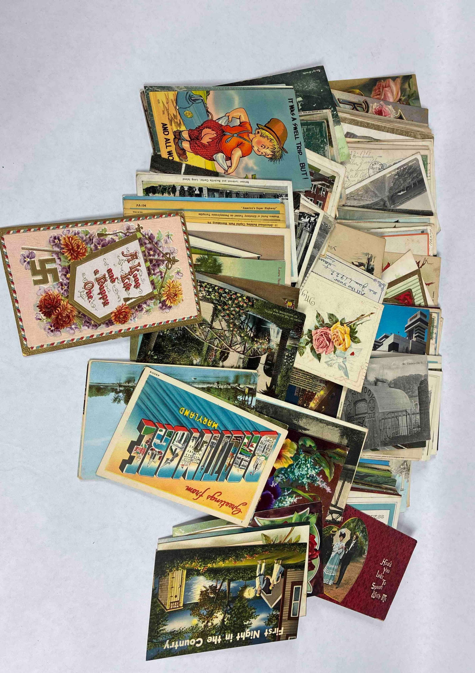 Early 1900s Holiday, Greeting, and Souvenir Postcards (1 of 7)