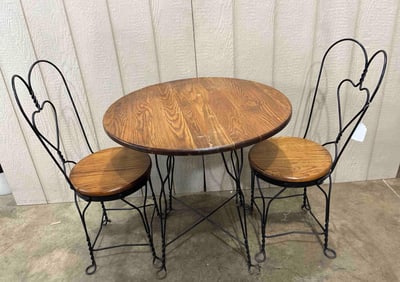 Ice Cream Parlor Table and Chairs