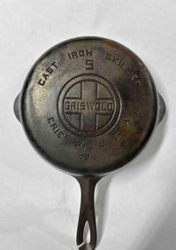 Griswold # 5 Cast iron Skillet