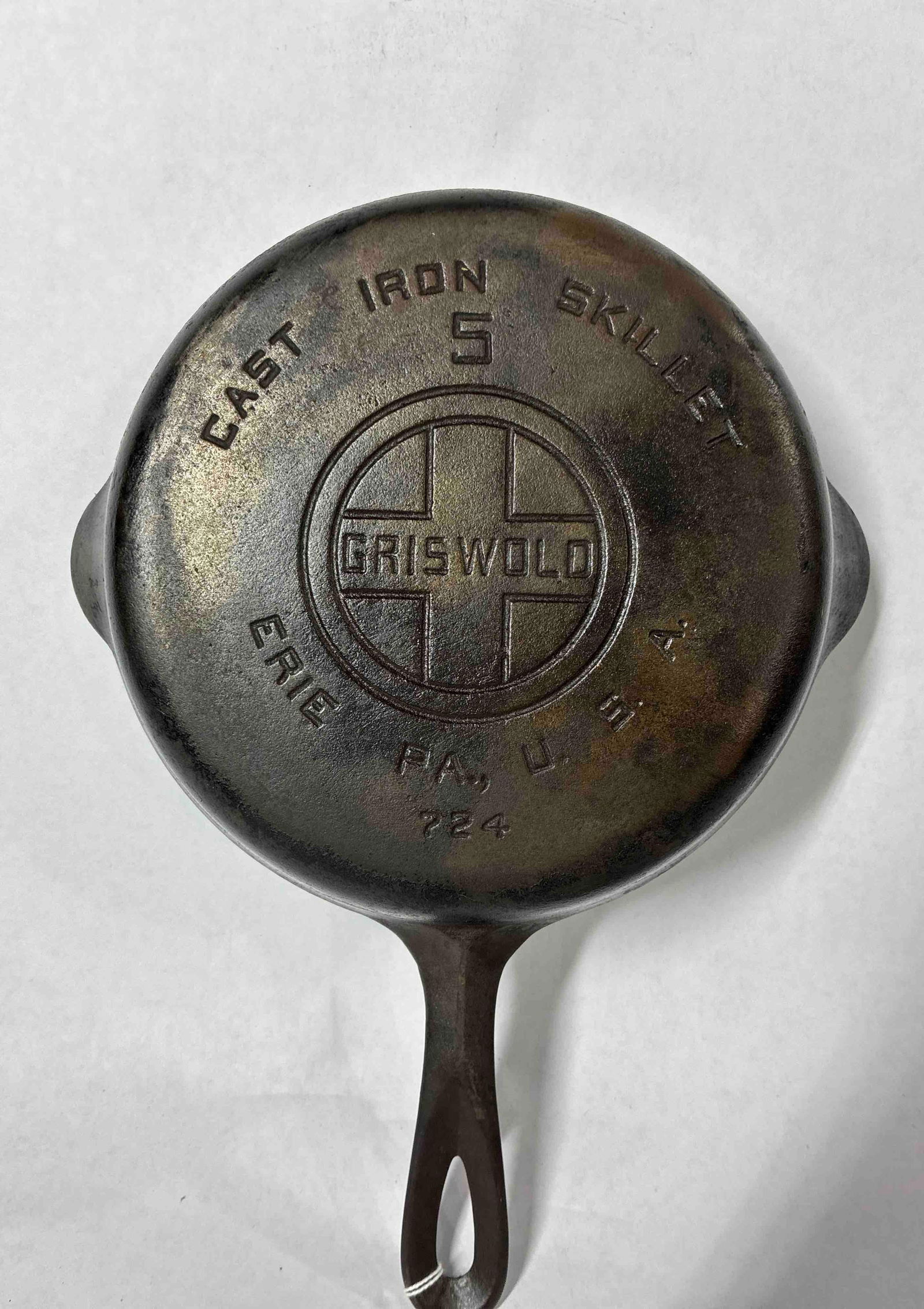 Griswold # 5 Cast iron Skillet (1 of 4)