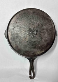 Griswold #9 Cast Iron Skillet