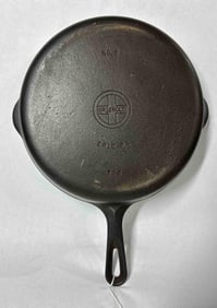 Griswold #8 Cast Iron Skillet