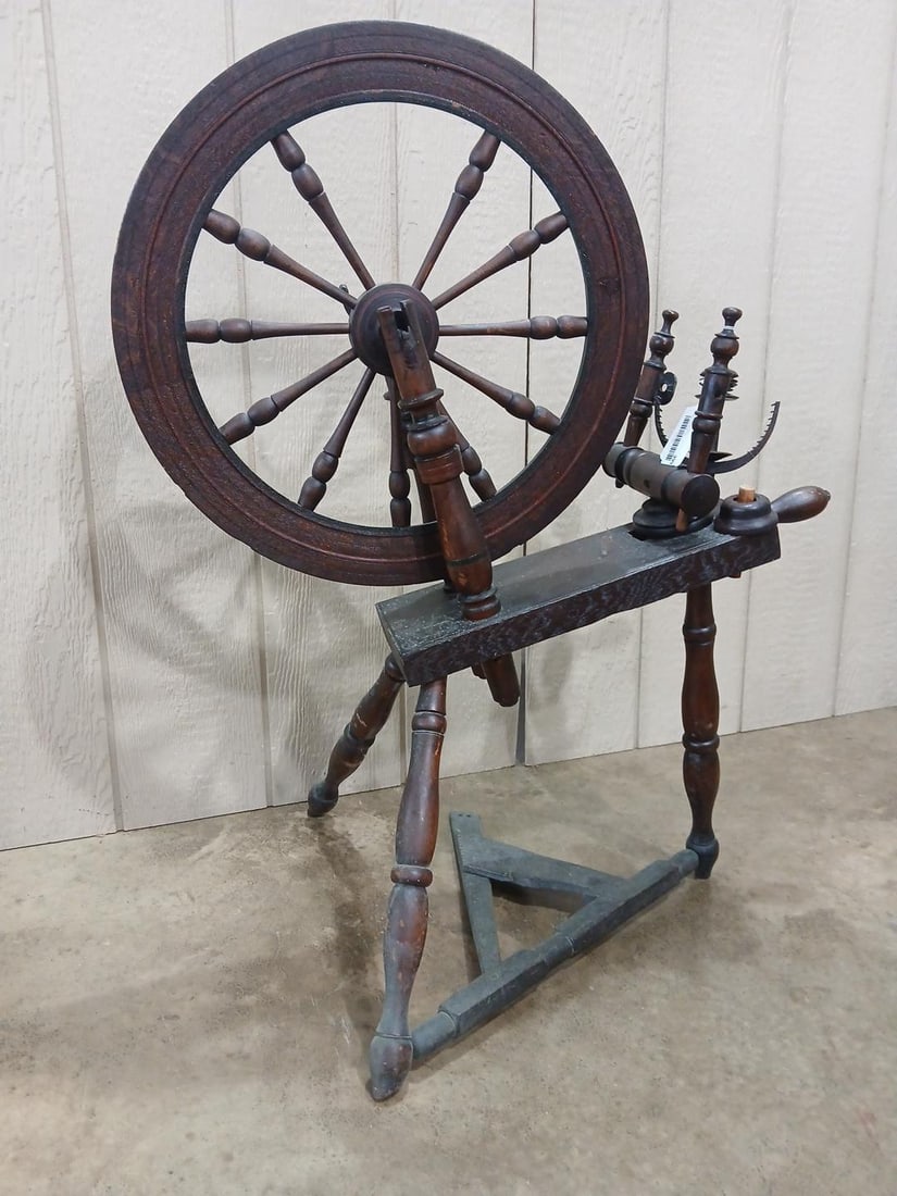 Antique Spinning Wheel: Wheel turns smoothly. 36.5 inches tall
