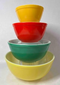 Pyrex Primary Colors Mixing Bowls