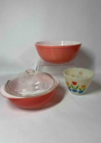 Pink Pyrex & Tulip Fire King Mixing Bowls