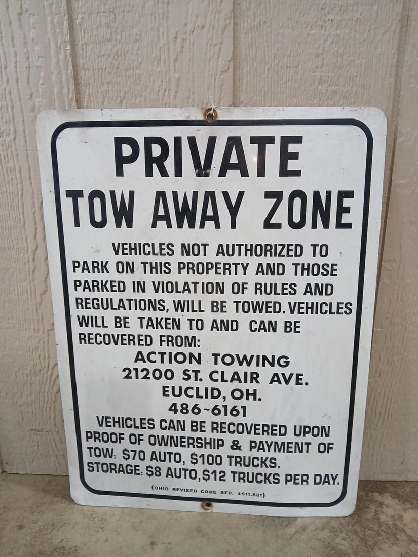 Private Tow Away Sign (1 of 4)