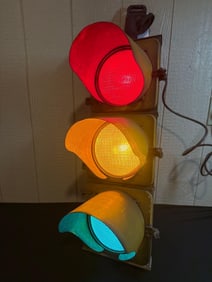 EAGLE TRAFFIC STOP LIGHT