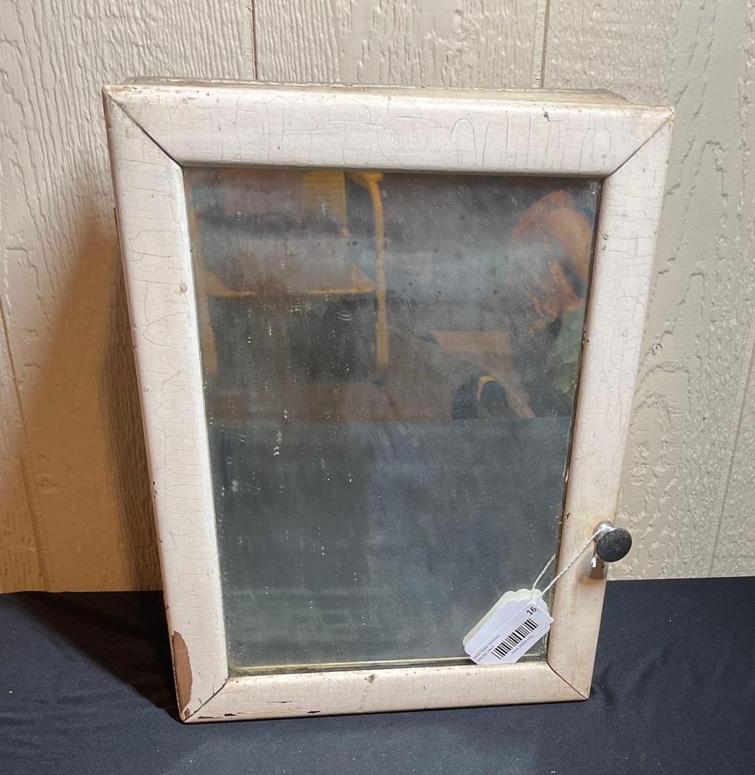 ANTIQUE MIRRORED MEDICINE CABINET: 15x13x6 FARMHOUSE WHITE PAINT. BEAUTIFUL WOODEN CABINET 3 SHELVES INSIDE