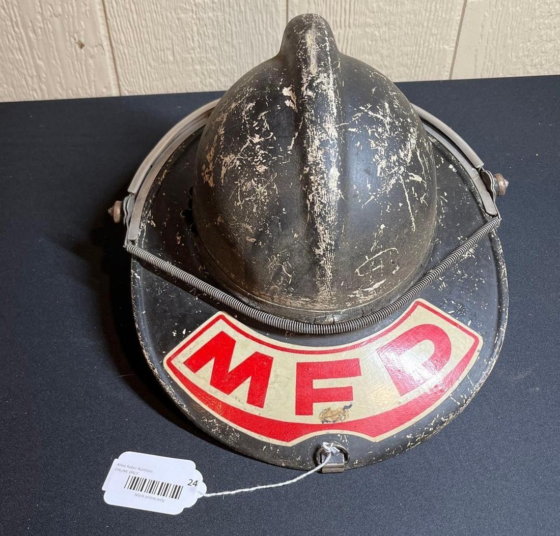 MFD FIRE DEPT. HELMET (1 of 4)