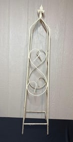FARMHOUSE PLANT TRELLIS