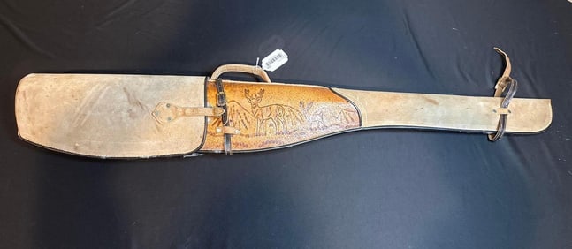 DEER DECORATED HARD LEATHER CASE