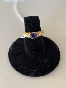 14K YELLOW GOLD AMETHYST CABOCHON RIBBED RING