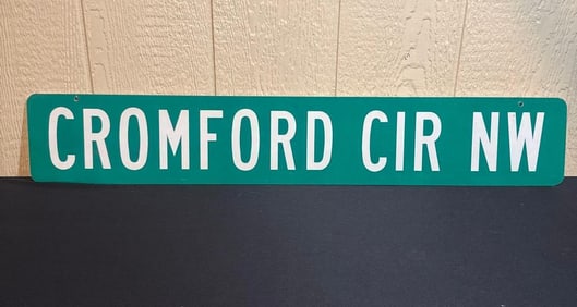 CROMFORD CIR STREET SIGN