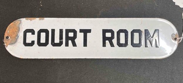 PORCELAIN COURT ROOM DOOR SIGN