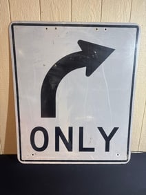 RIGHT HAND TURN SIGN