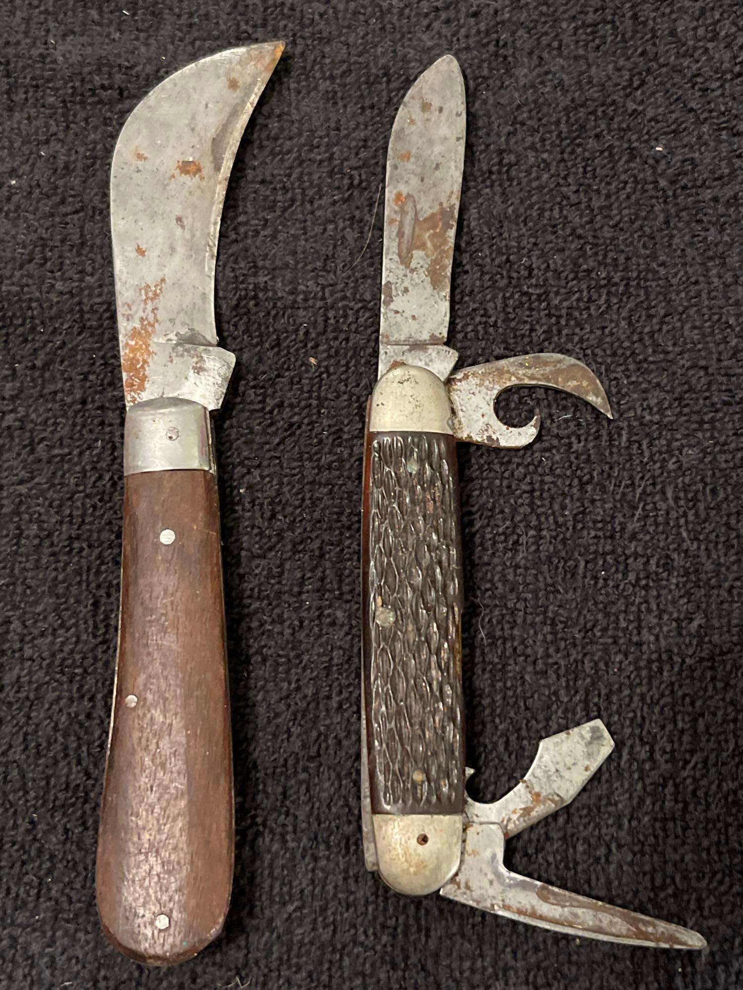 SABRE HAWK BILL & ULSTER BSA POCKET KNIVES (1 of 6)