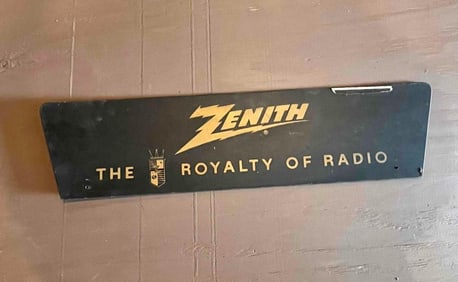ZENITH RADIO DISPLAY TOPPER