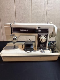 WHITE SEWING MACHINE