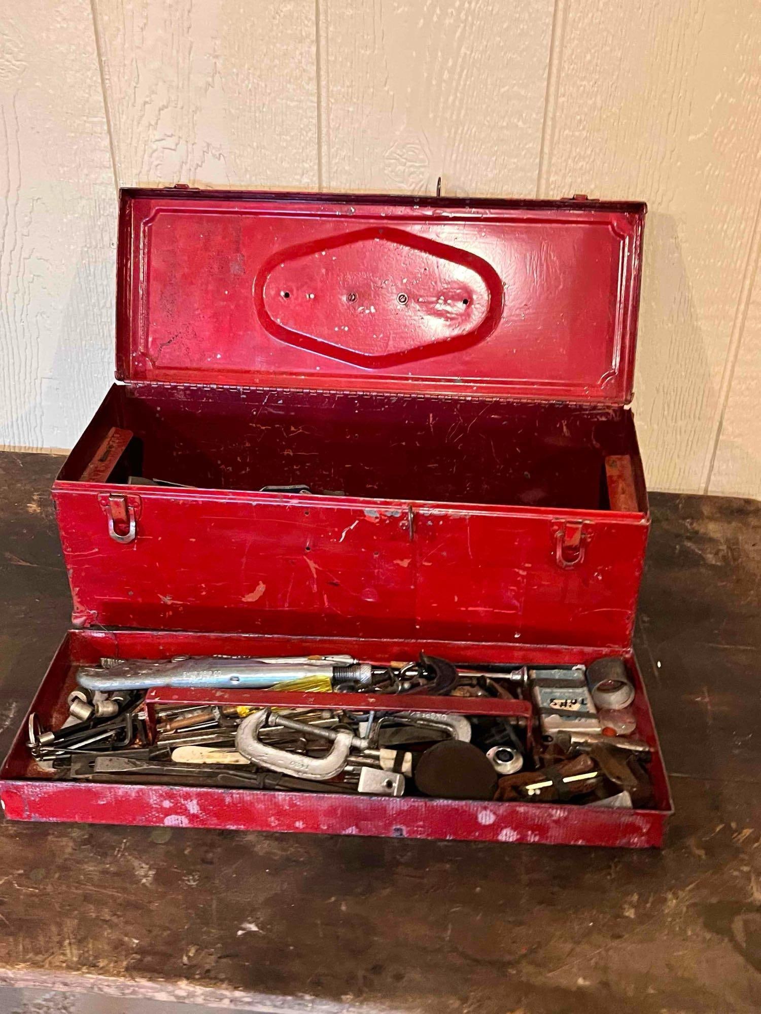 METAL TOOL BOX & TOOLS (1 of 7)