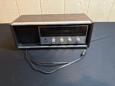 PANASONIC FM-AM RADIO