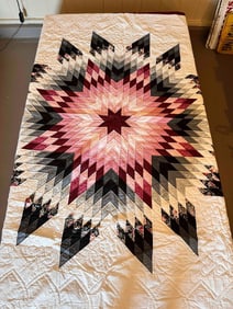 FABULOUS LONESTAR HANDMADE QUILT