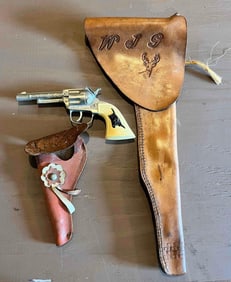 HUBLEY CAP GUN & LEATER HOLSTERS