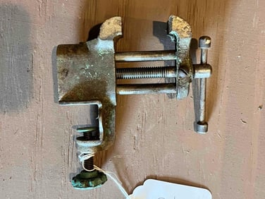 MINIATURE MACHINIST BENCH VISE
