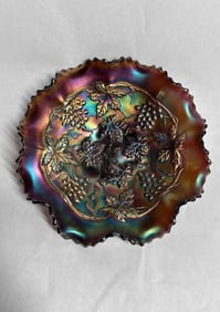Northwood Grape and Cable Carnival Ruffled/Fluted Edge Dish