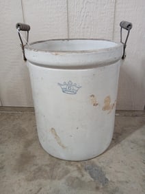 6 Gallon Crown Crock