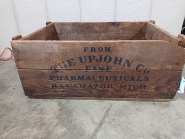 The upjohn Co Pharmaceutical Shipping Crate