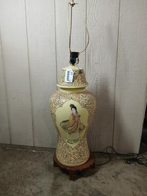 Antique Chinese Famille Vase Lamp