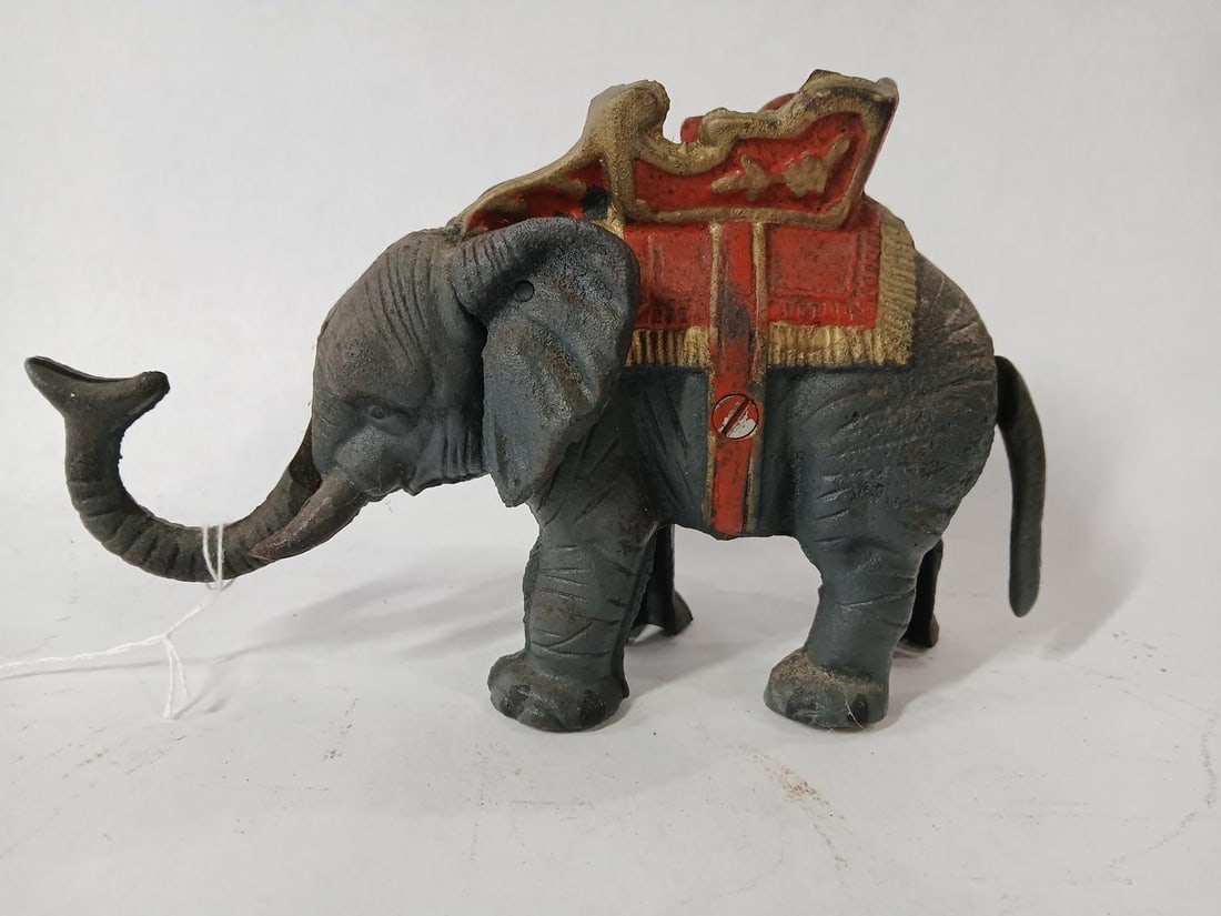 Circus Elephant Cast Iron Bank (1 of 5)