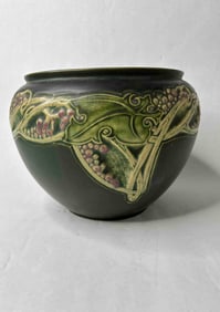 Roseville Rosecraft Jardiniere